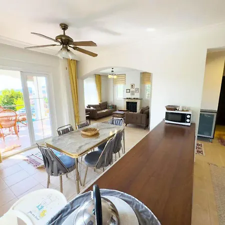 Rosetta ヴィラ オルデニズ